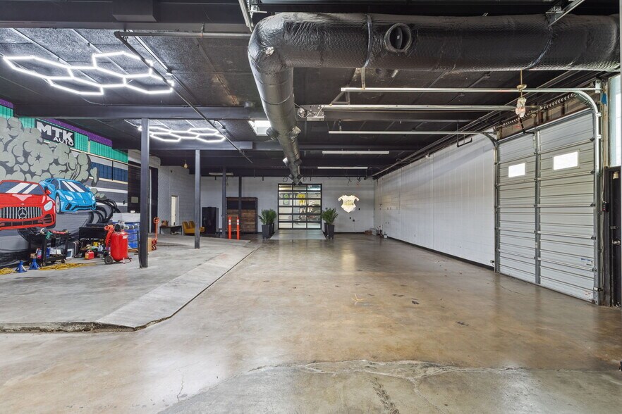 More Photos Of 1605 Brook Rd, Richmond Warehouse For Sale