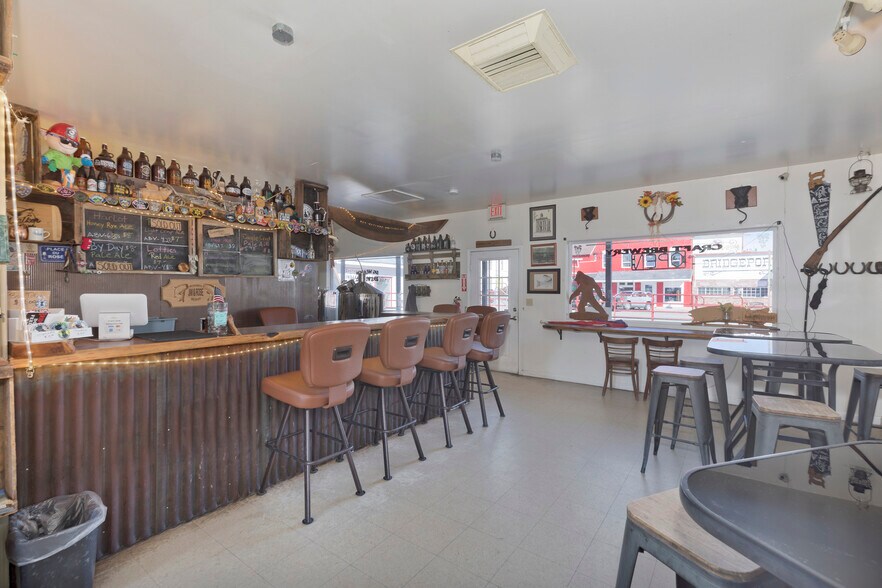 More Photos Of 20 S Sinclair St, Bridgeport Storefront For Sale