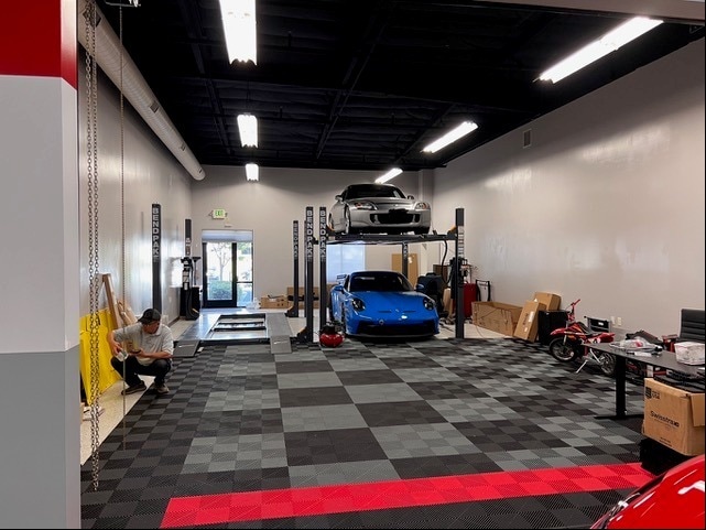 More Photos Of 521 Charcot Ave, San Jose Showroom For Sale