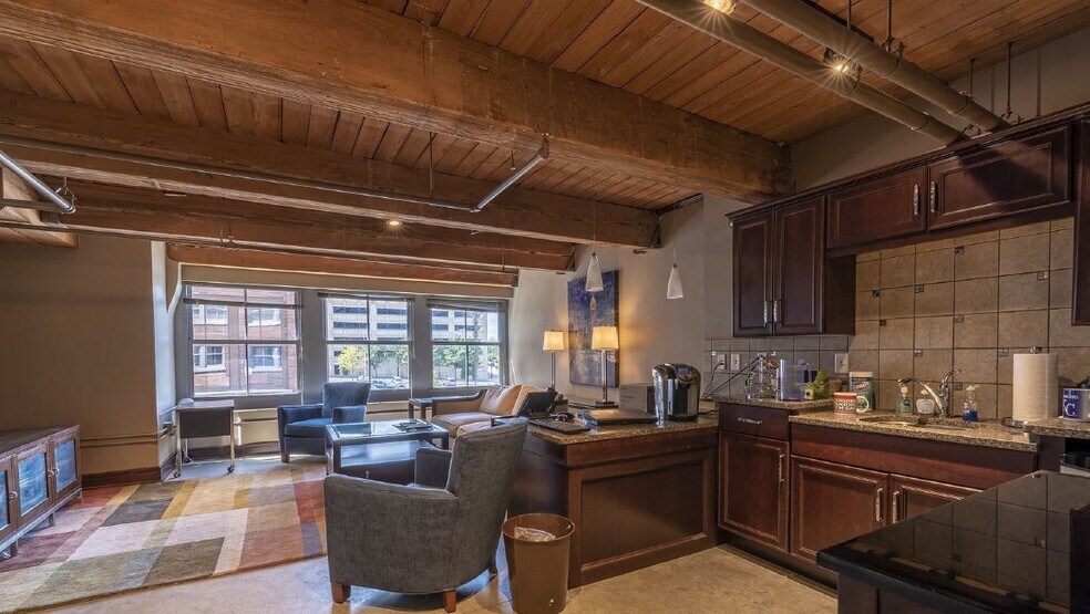 More Photos Of 408 W 8th St, Kansas City Office Residential For Sale