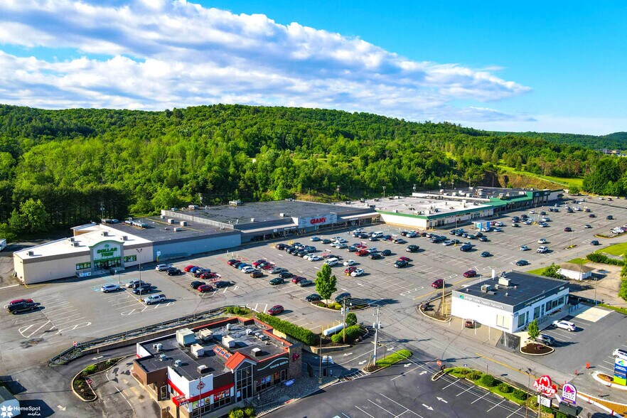 More Photos Of 1211 Blakeslee Boulevard Dr E, Lehighton Unknown For Lease