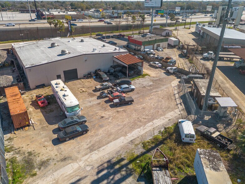 More Photos Of 10550 Gulf Fwy, Houston Flex For Lease