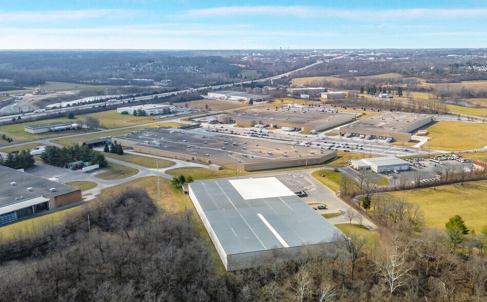 More Photos Of 1550 Kingsview Dr, Lebanon Distribution For Sale