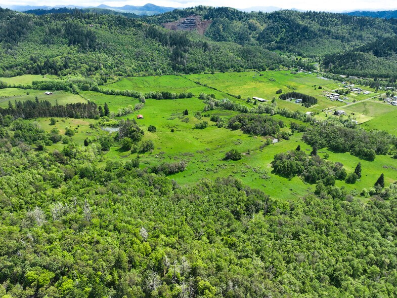 More Photos Of 5961 Lookingglass Rd, Roseburg Land For Sale