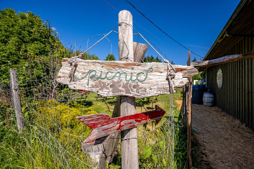 More Photos Of 1885 Central Rd, Hornby Island Land For Sale