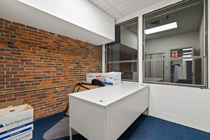 More Photos Of 21 Merchants Row, Boston Loft Creative Space For Sale