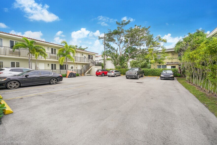 More Photos Of 35 Antilla Ave, Coral Gables Apartments For Sale