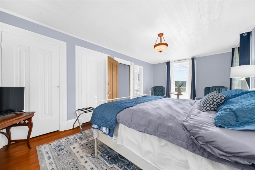 More Photos Of 5358 York Rd, Doylestown Hospitality For Sale