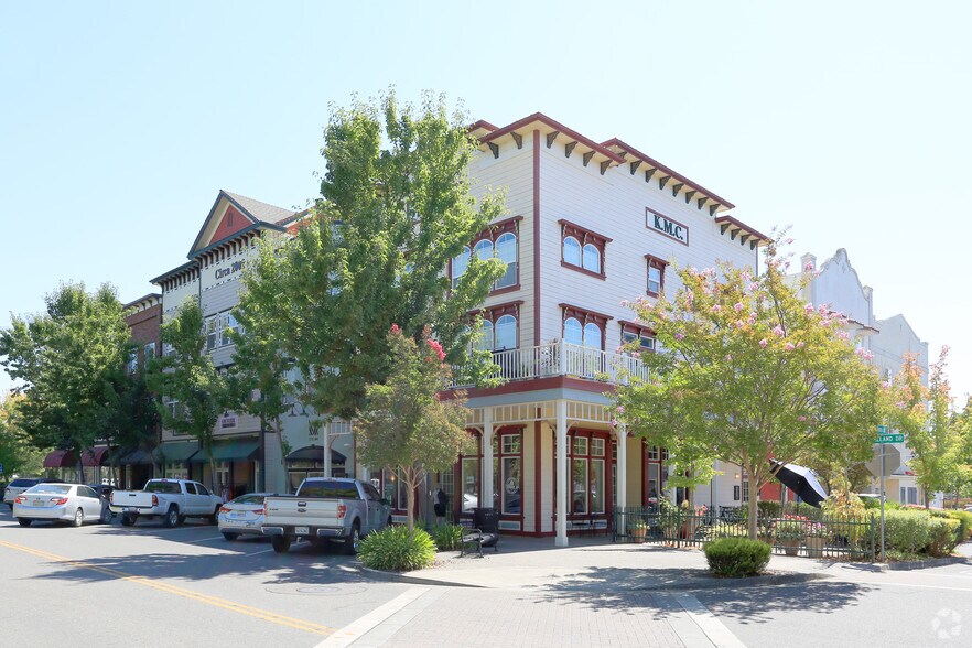 More Photos Of 220 Windsor River Rd, Windsor Apartments For Sale