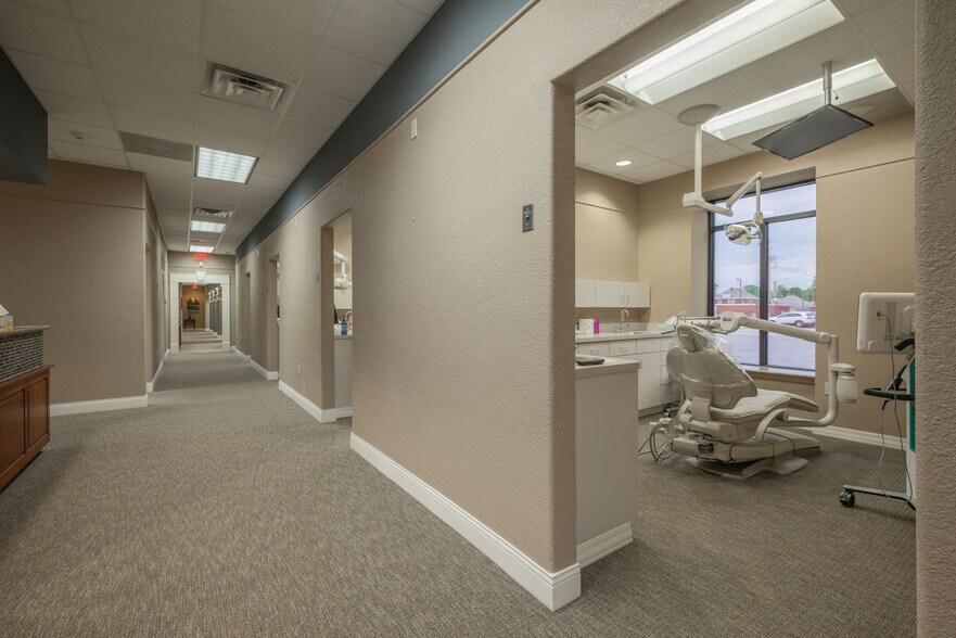 More Photos Of 410 S Pearl Ave, Joplin Office Residential For Sale