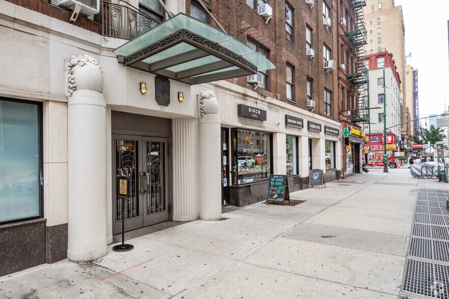 More Photos Of 56 7th Ave, New York Apartments For Lease