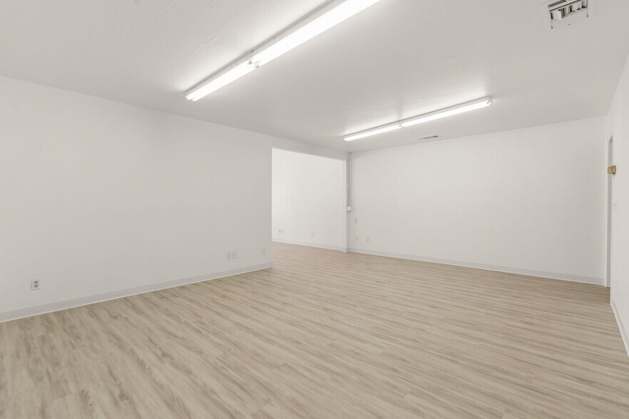 More Photos Of 1465-1467 Park Ave, San Jose Storefront For Lease