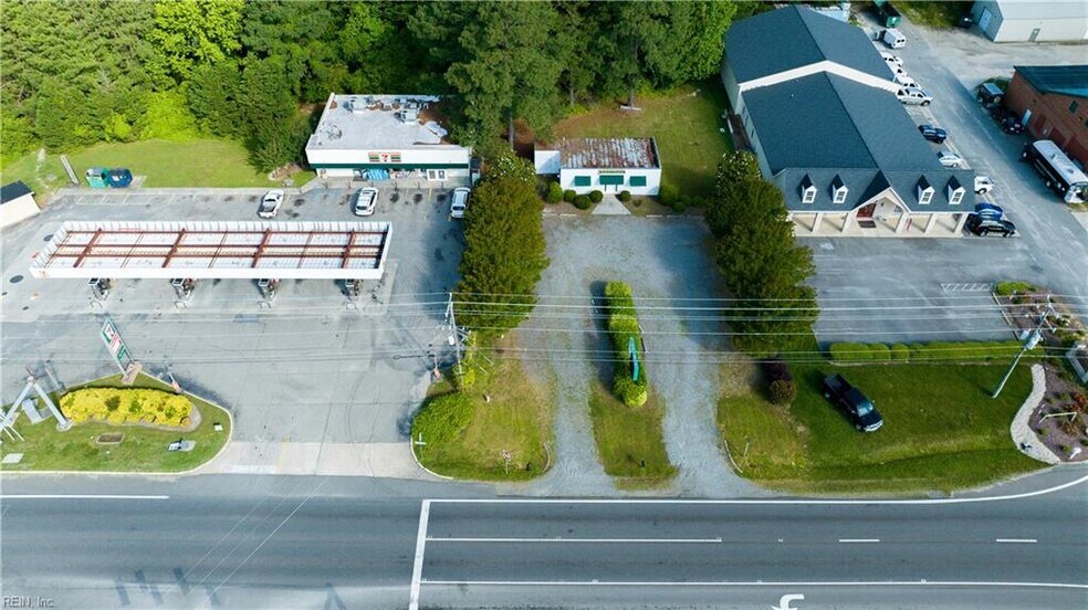 More Photos Of 7002 George Washington Memoria Hwy, Gloucester Office For Sale