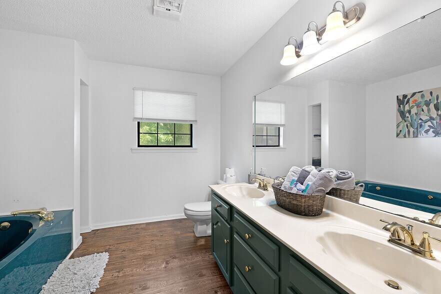 More Photos Of 10360 AL-227, Albertville Specialty For Sale