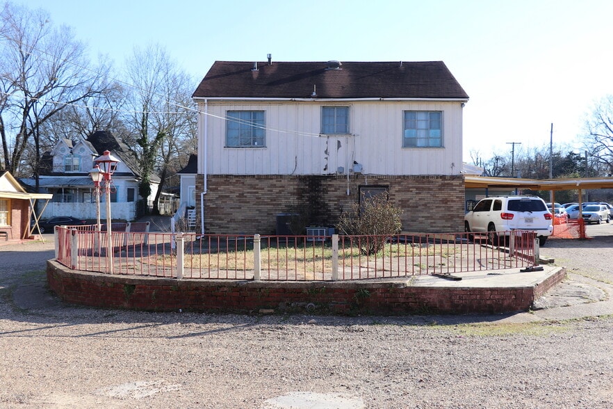 More Photos Of 1220 W 7th St, Texarkana Hotel For Sale