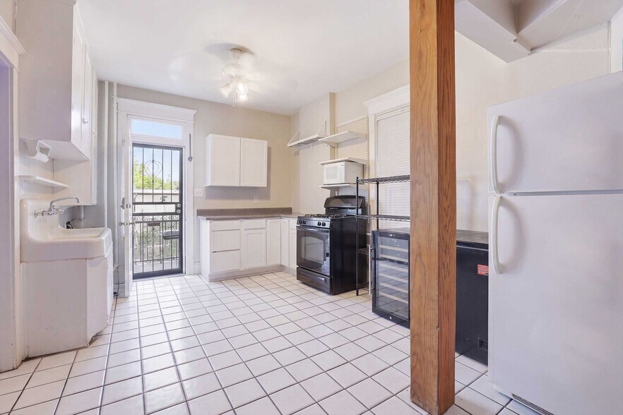 More Photos Of 1225 N Clarkson St, Denver Apartments For Sale