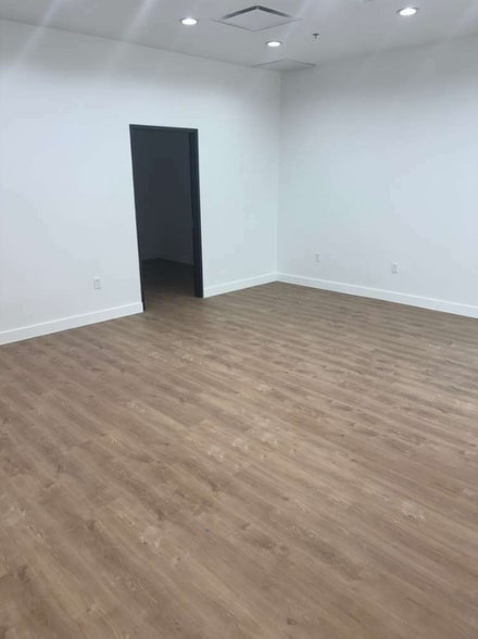 More Photos Of 7101 Custer Rd, Frisco General Retail For Lease