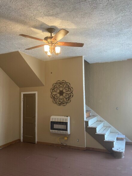 More Photos Of 202 S Hoy St, Buffalo Hotel For Sale