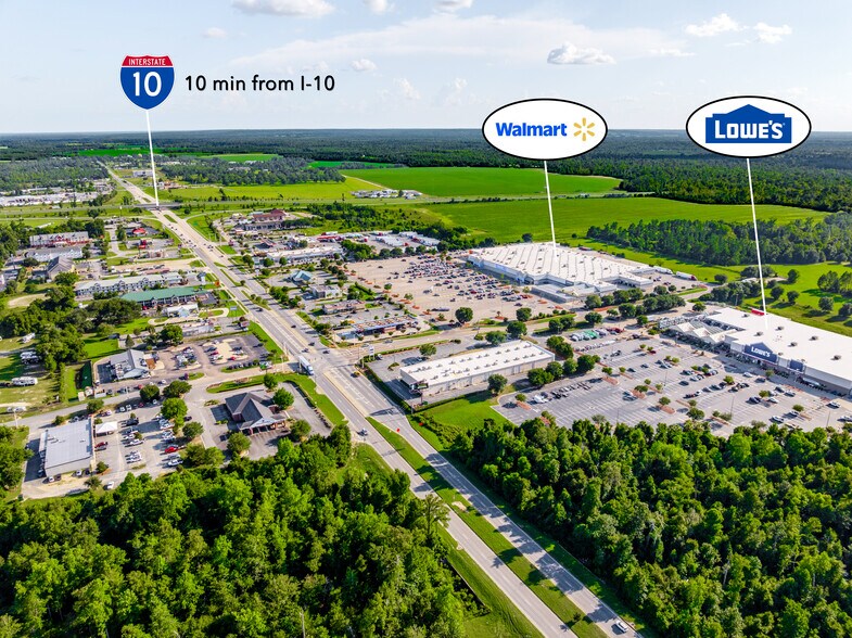 More Photos Of 3034 Jefferson St, Marianna Apartments For Sale
