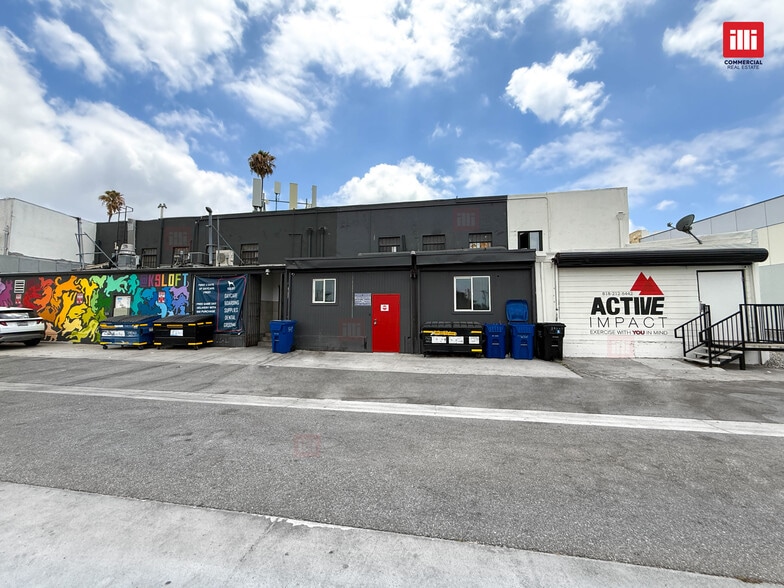 More Photos Of 14257-14267 Ventura Blvd, Sherman Oaks Storefront For Lease
