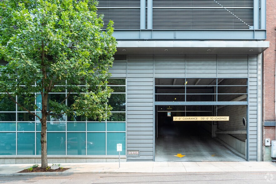 More Photos Of 1400 NW Northrup St, Portland Office For Lease