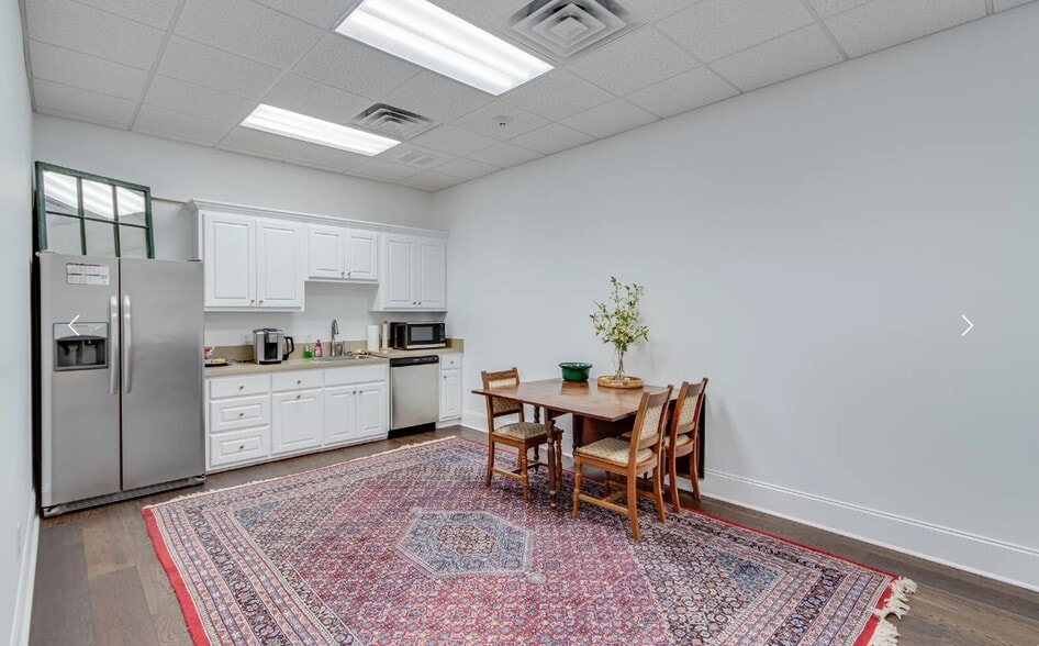 More Photos Of 5650 Georgia Highway 400, Cumming Office For Lease