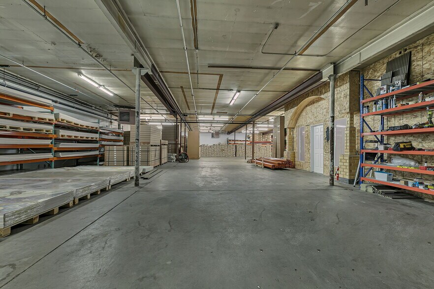 More Photos Of 585 1st St SE, Saint Cloud Warehouse For Sale