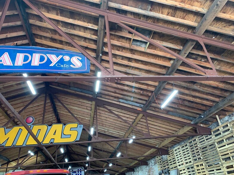 More Photos Of 15 E Farm St, Waterbury Warehouse For Sale