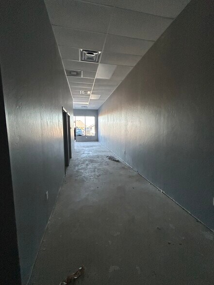More Photos Of 2404 NW 178th St, Edmond General Retail For Lease