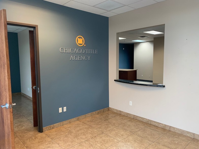 More Photos Of 1959 S Val Vista Dr, Mesa Office For Lease