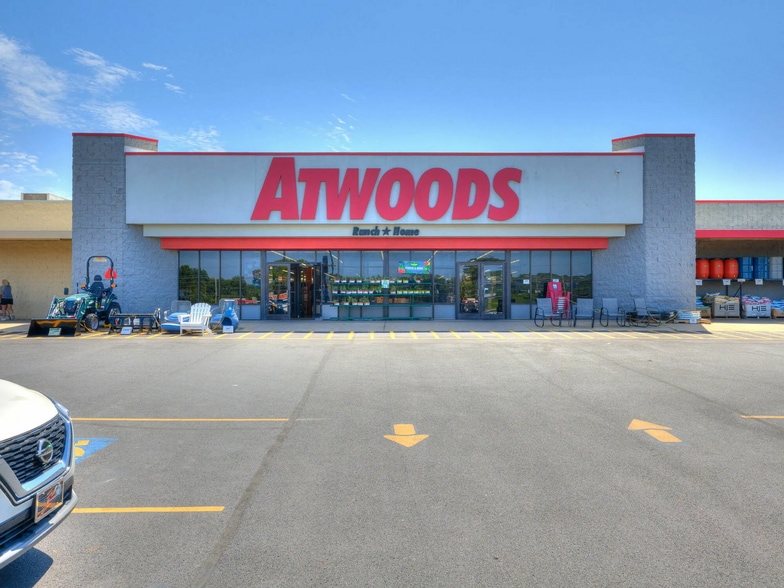 More Photos Of 1741-1749 S Muskogee Ave, Tahlequah General Retail For Sale