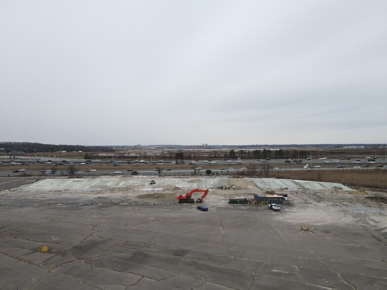 More Photos Of 8020 US Highway 9, Sayreville Land For Lease