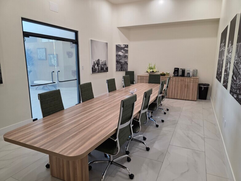 More Photos Of 9525 Hillwood Dr, Las Vegas Office For Lease