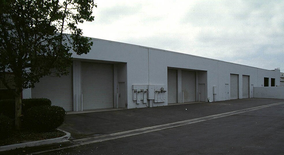 More Photos Of 1890 E Miraloma Ave, Placentia Unknown For Lease