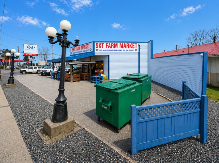 More Photos Of 45660 Airport Rd, Chilliwack General Retail For Sale