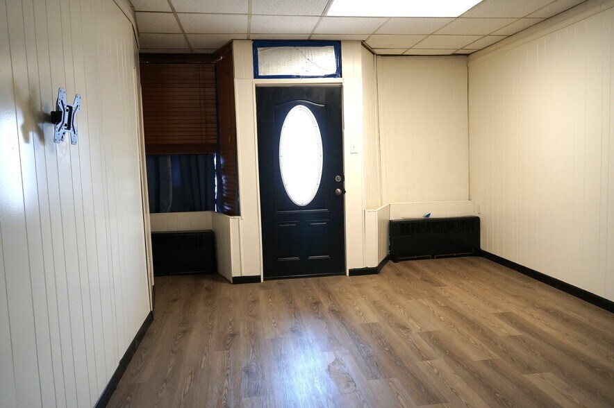 More Photos Of 430 Broadway, Schenectady General Retail For Sale