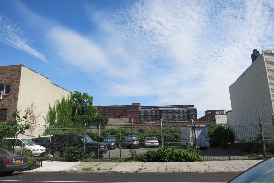 Primary Photo Of 1911 Pacific St, Brooklyn Land For Sale