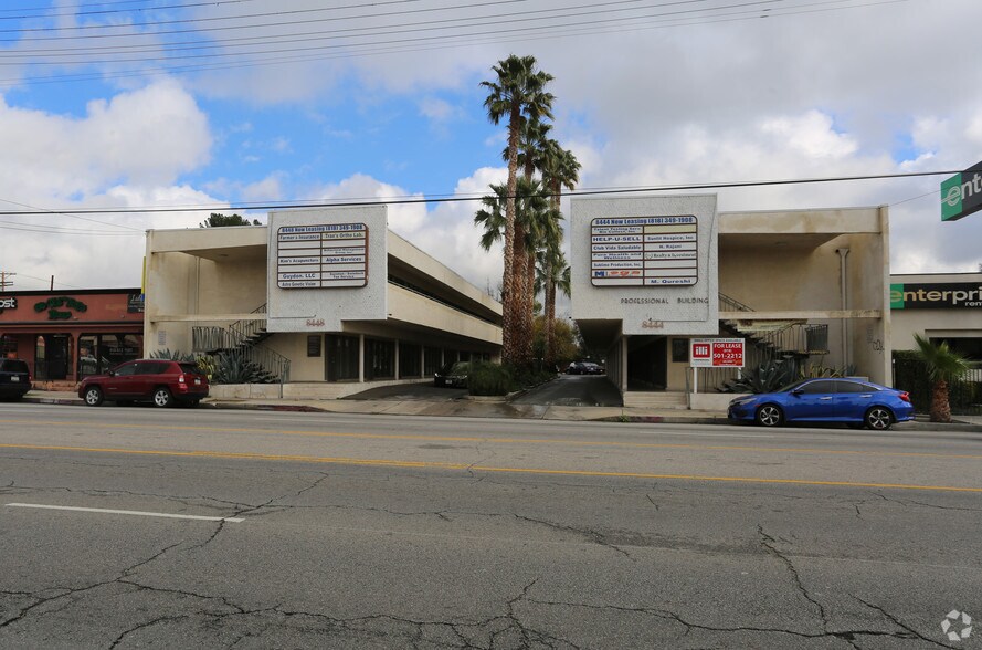 More Photos Of 8444-8448 Reseda Blvd, Northridge Office For Lease