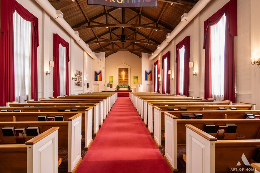 More Photos Of 9411 S 51st Ave, Oak Lawn Religious Facility For Sale