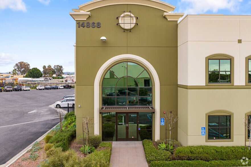 More Photos Of 14868 Los Angeles St, Irwindale Manufacturing For Lease