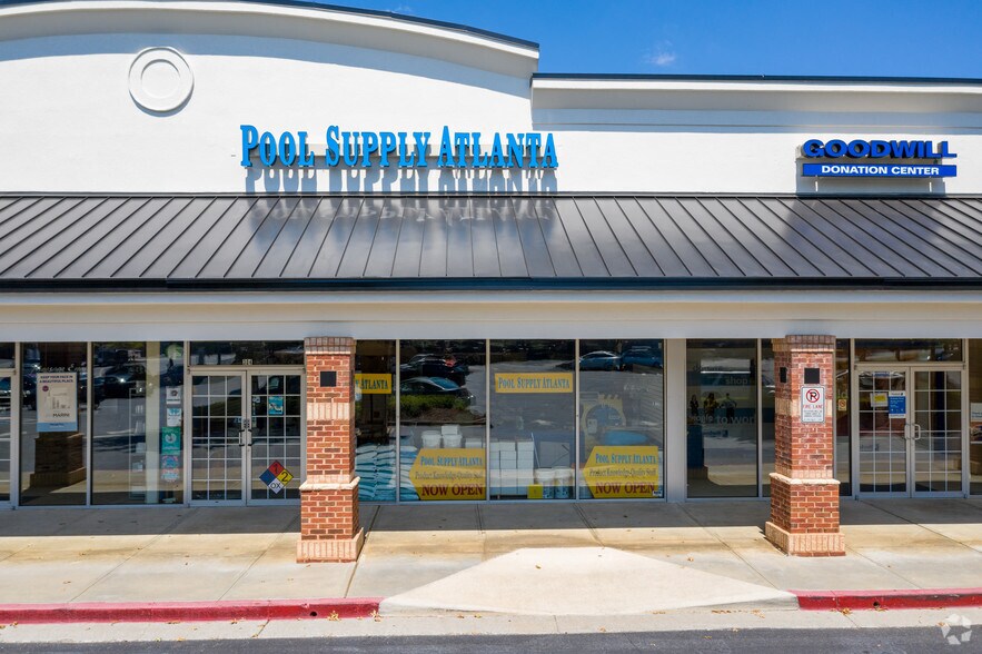 More Photos Of 2300 Holcomb Bridge Rd, Roswell Supermarket For Lease
