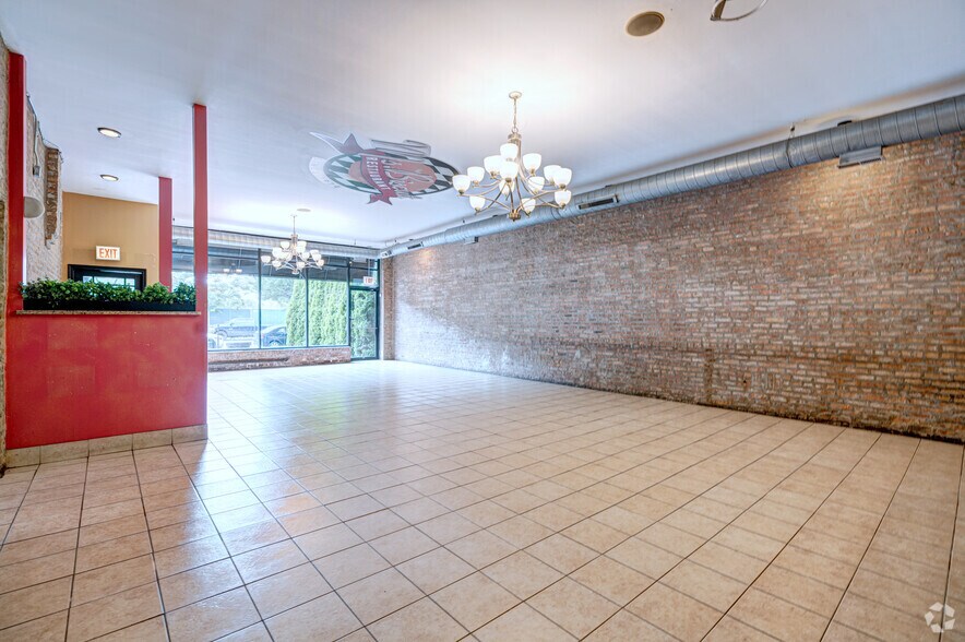 More Photos Of 5431-5433 S Wabash Ave, Chicago Restaurant For Sale