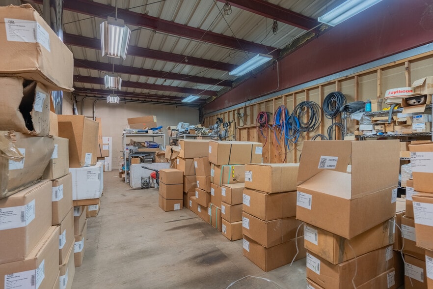 More Photos Of 1285 Queens Way, Fairbanks Warehouse For Sale