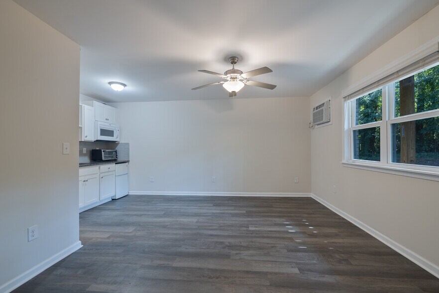 More Photos Of 808 College Ave, Clemson Apartments For Sale