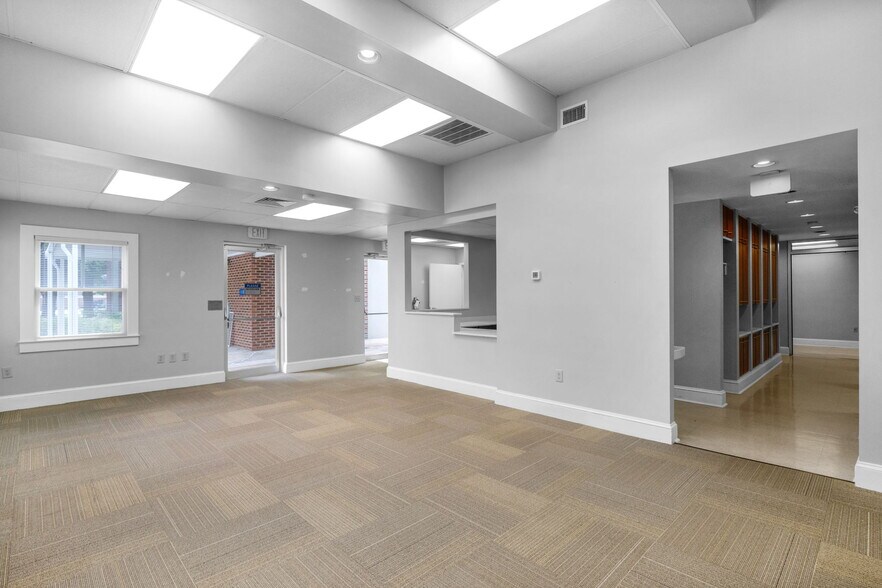 More Photos Of 1201-1203 Colonial Commons Ct, Lancaster Medical For Lease