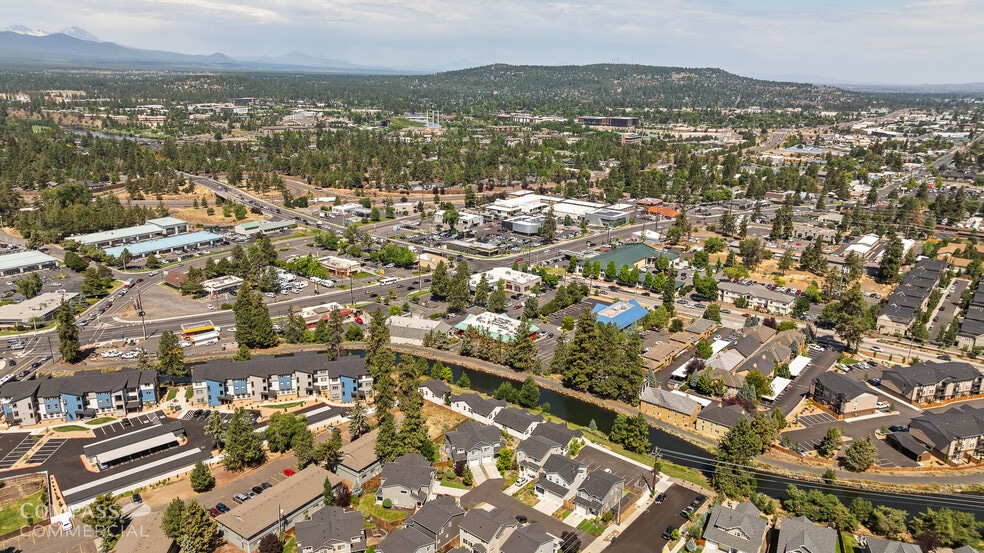 More Photos Of 61615 Alstrup Rd, Bend Apartments For Sale
