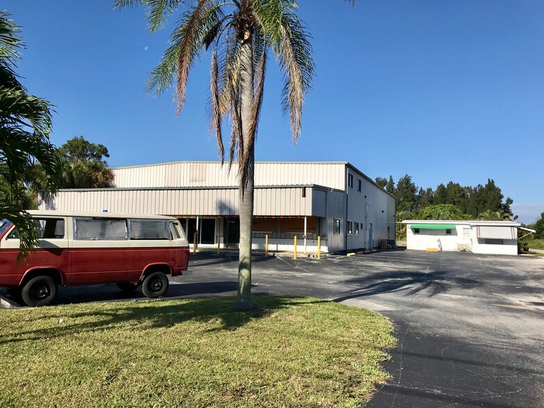 More Photos Of 6117 Lawrence Rd, Lake Worth Warehouse For Sale