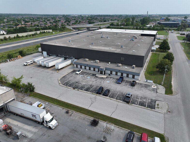 More Photos Of 5265 Outer Dr, Tecumseh Industrial For Lease