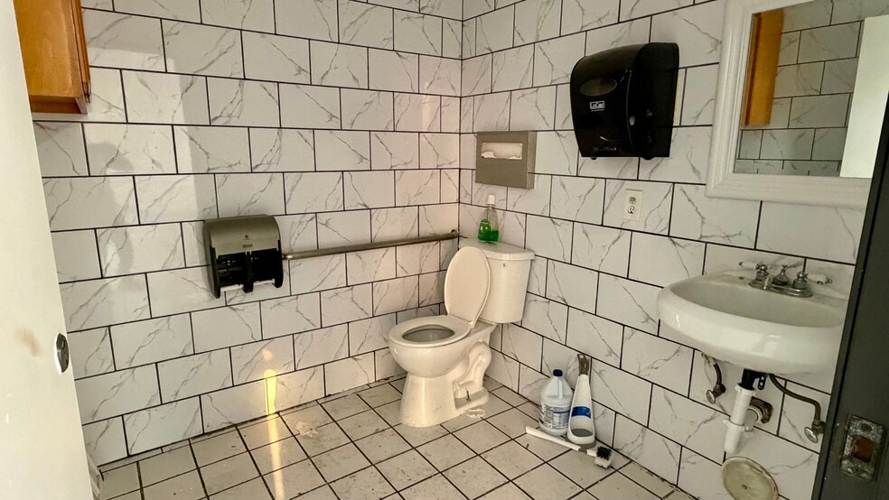 More Photos Of 9604 Valley Blvd, Rosemead Industrial For Sale