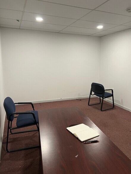 More Photos Of 556 Main St, Stroudsburg Office Residential For Lease